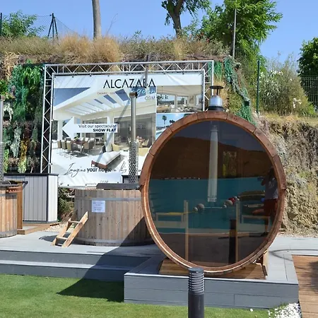 Stylish 2-pax In Alcazaba Lagoon Apartmán